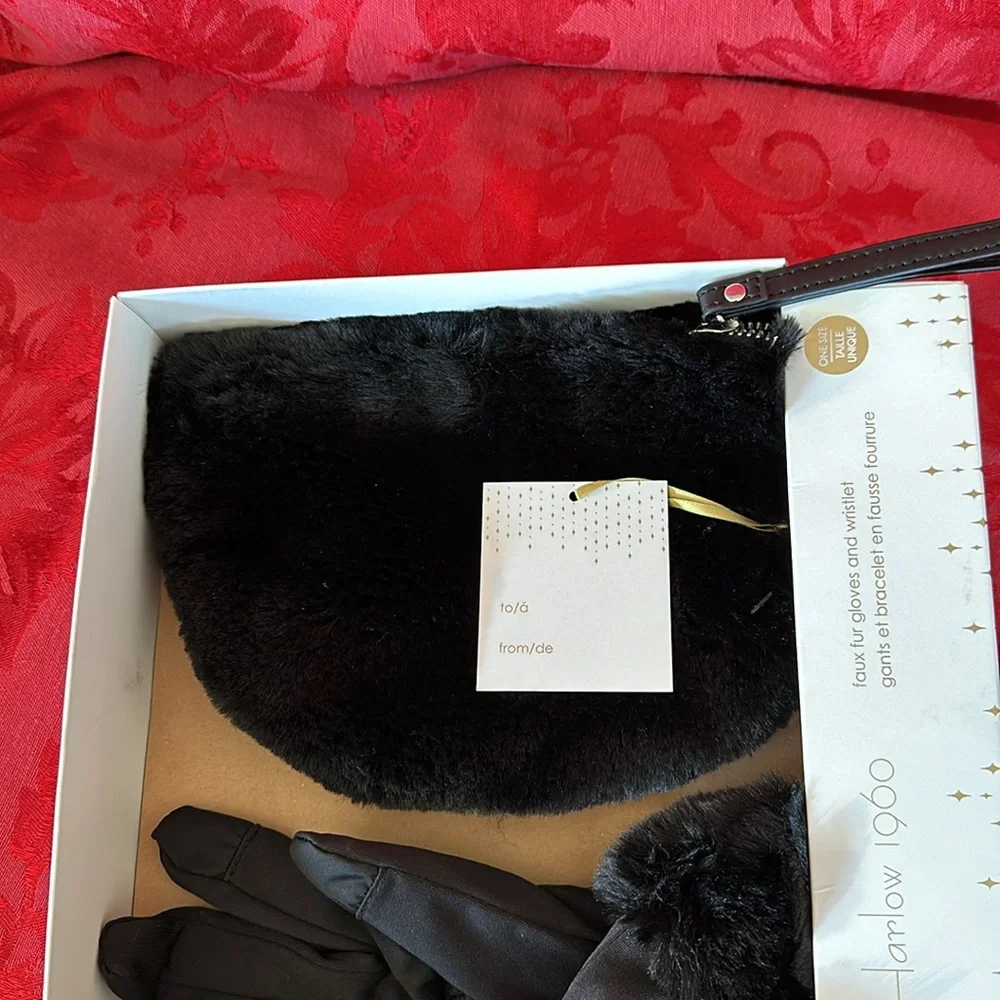 2 Pieces Faux Fur Gloves and Wristlet Set. NWT/ NIB
